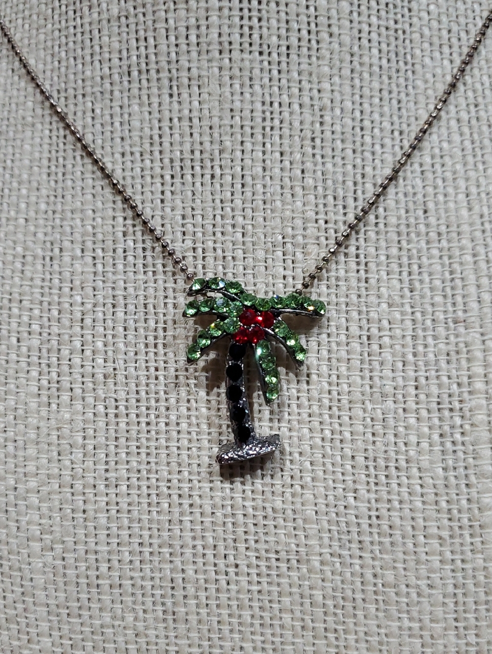 Vintage Palm Tree Pendant Necklace - Green and Red